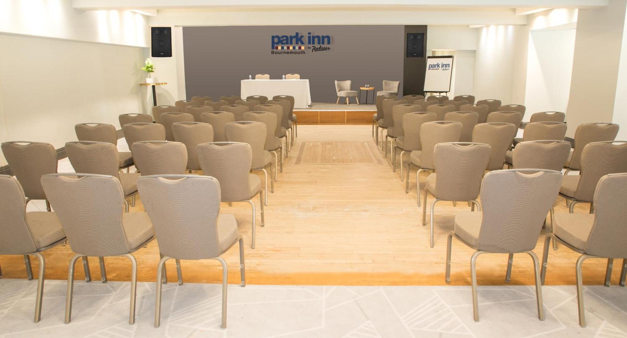 Park Inn By Radisson Борнмът Екстериор снимка